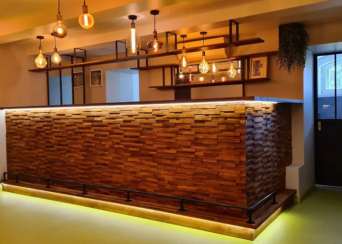 Banana's Camp Hostel