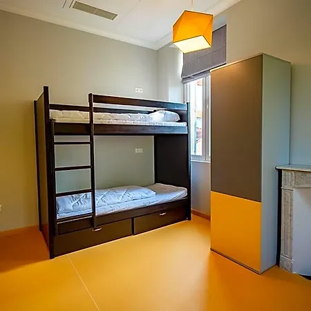 Banana's Camp Hostel *