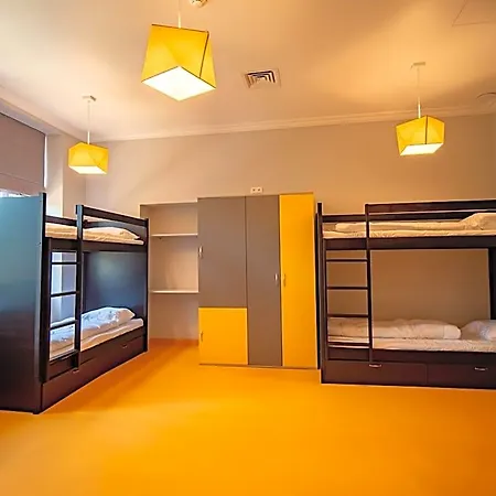Banana's Camp 호스텔