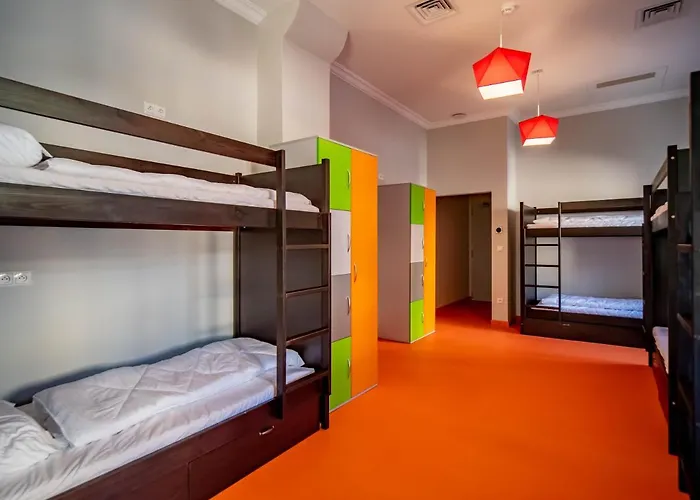 Hostel Banana's Camp Cannes