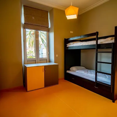 Banana's Camp Hostel