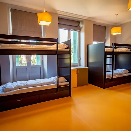 Hostel Banana's Camp *