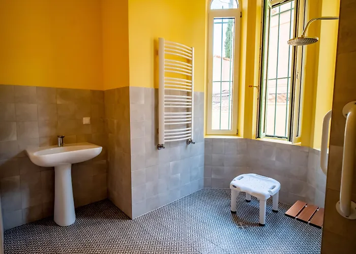 Hostel Banana's Camp Cannes